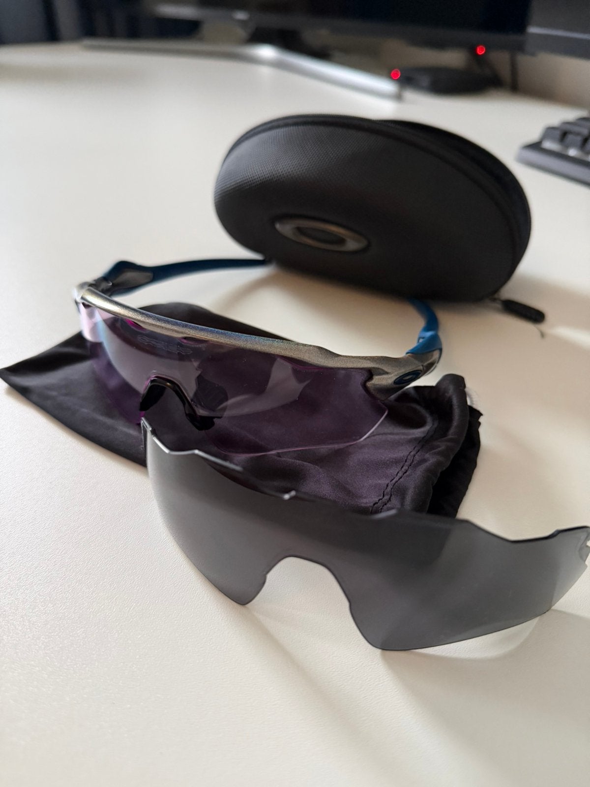 Oakley Radar Ev Path + extra Prizm glas - Holographic, Sieraden, Tassen en Uiterlijk, Gebruikt, Zonnebril, Overige kleuren, Ophalen of Verzenden