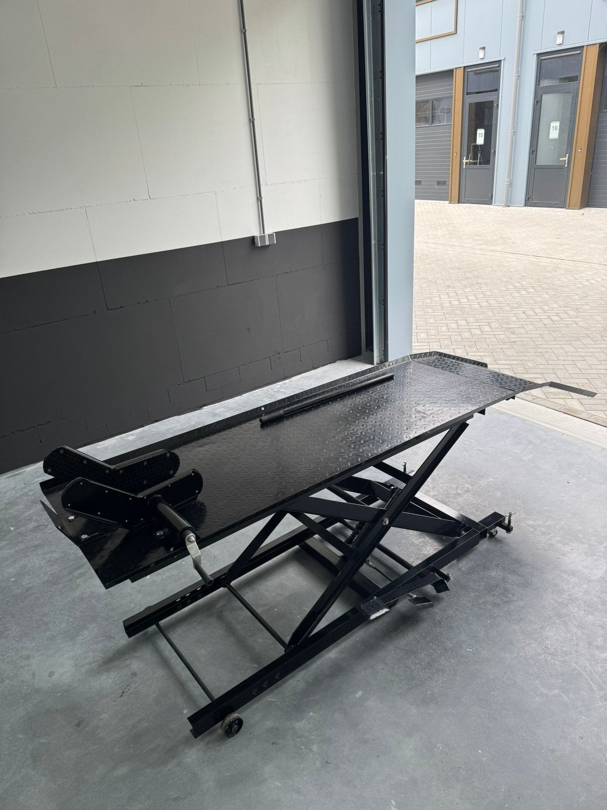 HBM Motor/Scooter hefbrug 360KG, Doe-het-zelf en Verbouw, Gereedschap | Overige machines, Ophalen, Zo goed als nieuw