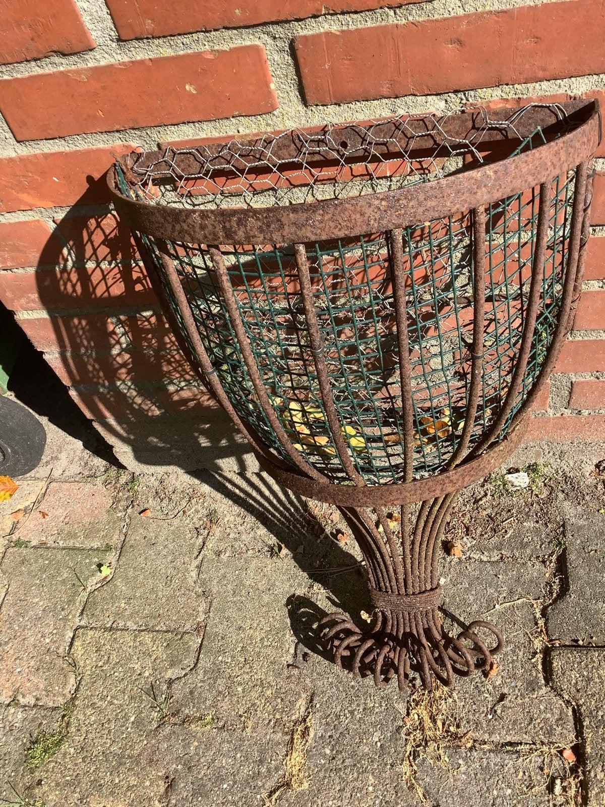 Decoratieve Gietijzeren Hangmand voor Tuin of Balkon, Ophalen, Gebruikt, Balkon, Minder dan 60 cm