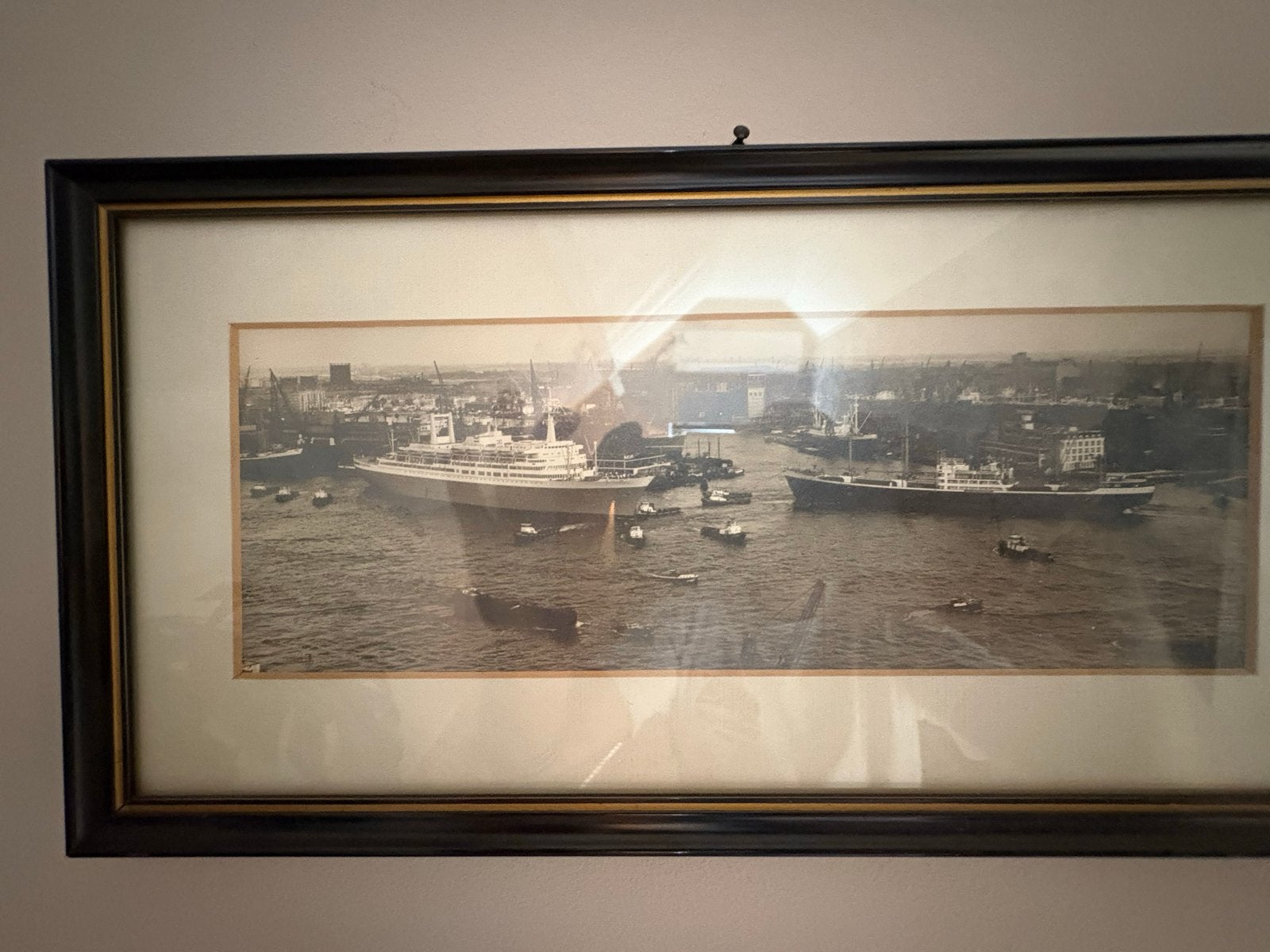 Foto van Daniel van de Ven - Havenzicht met schepen, Antiek en Kunst, Kunst | Tekeningen en Foto's, Ophalen