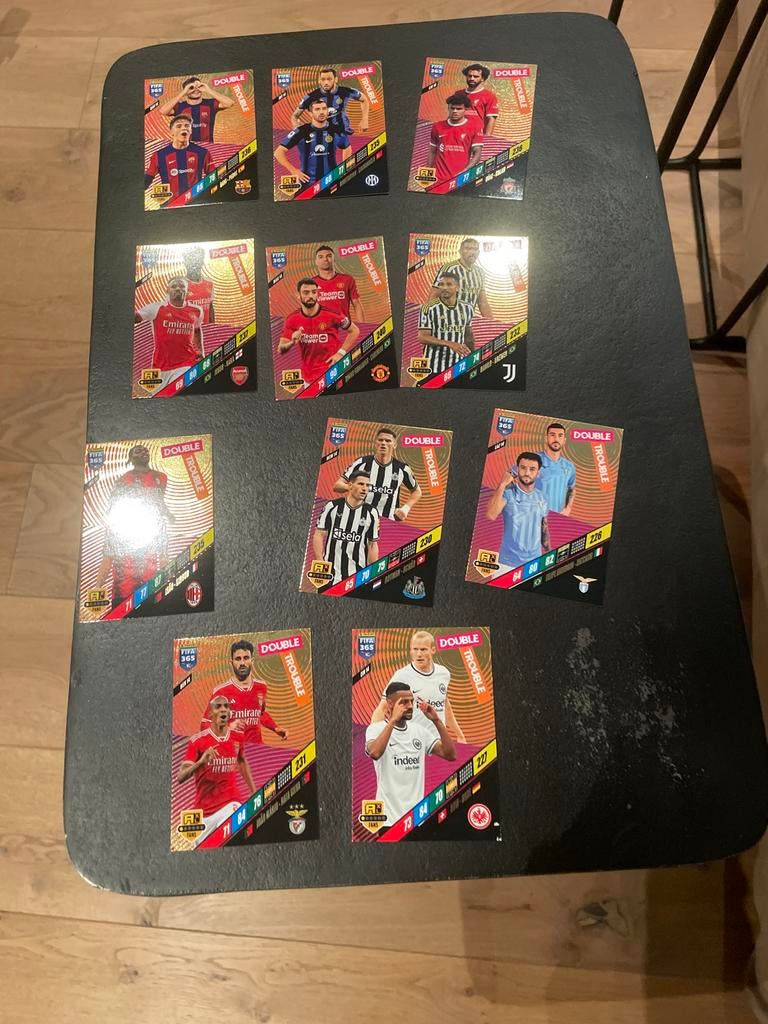 FIFA 365 Adrenalyn XL 2024 Voetbalkaartjes - 10 stuks, Ophalen of Verzenden, Zo goed als nieuw