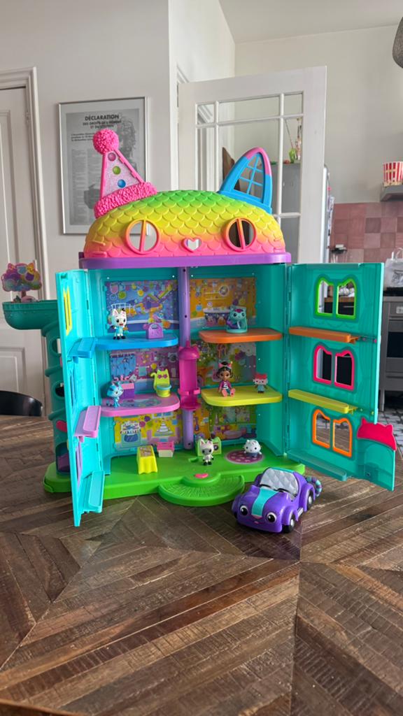 Gaby’s poppenhuis, Ophalen, Zo goed als nieuw, Poppenhuis
