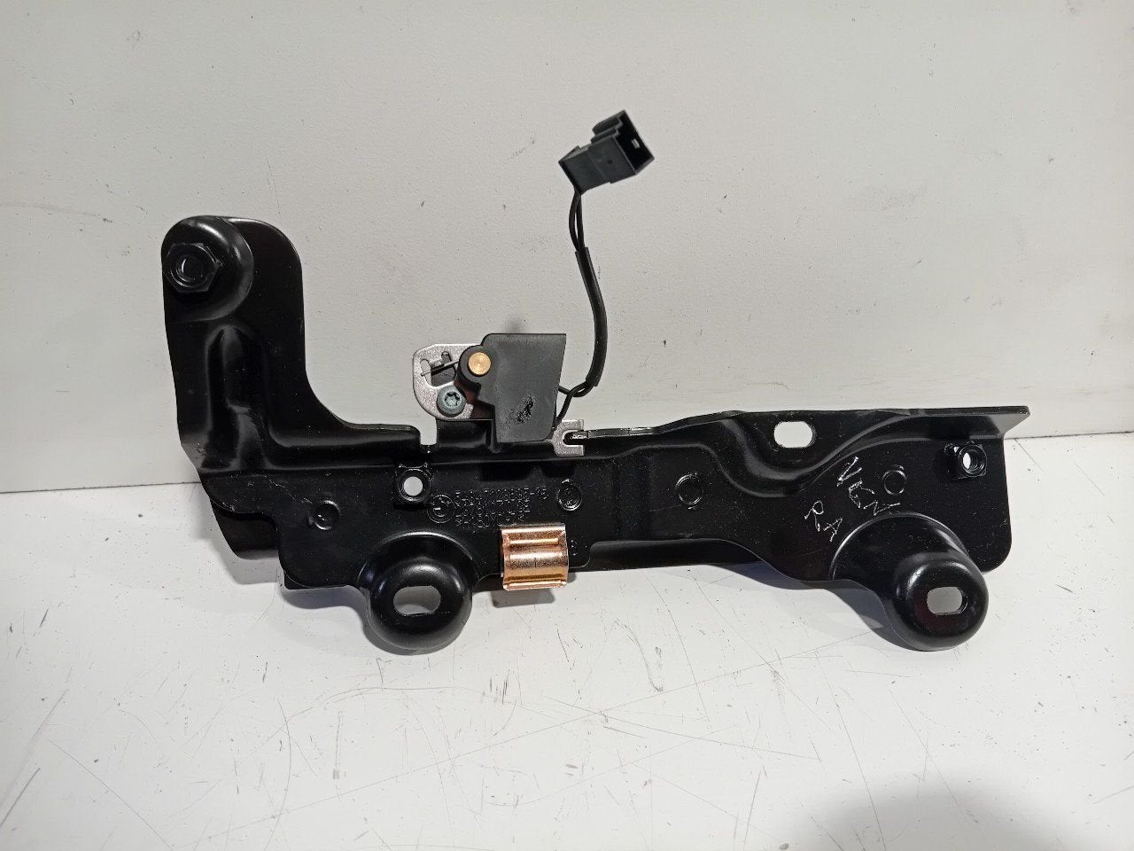 Cabriodak scharnier Mini Mini, Auto-onderdelen, Onderdelen@venauto.nl, Van der Ven Autorecycling B.V., Gebruikt, Ettenseweg 76, 4706 PB Roosendaal, The Netherlands