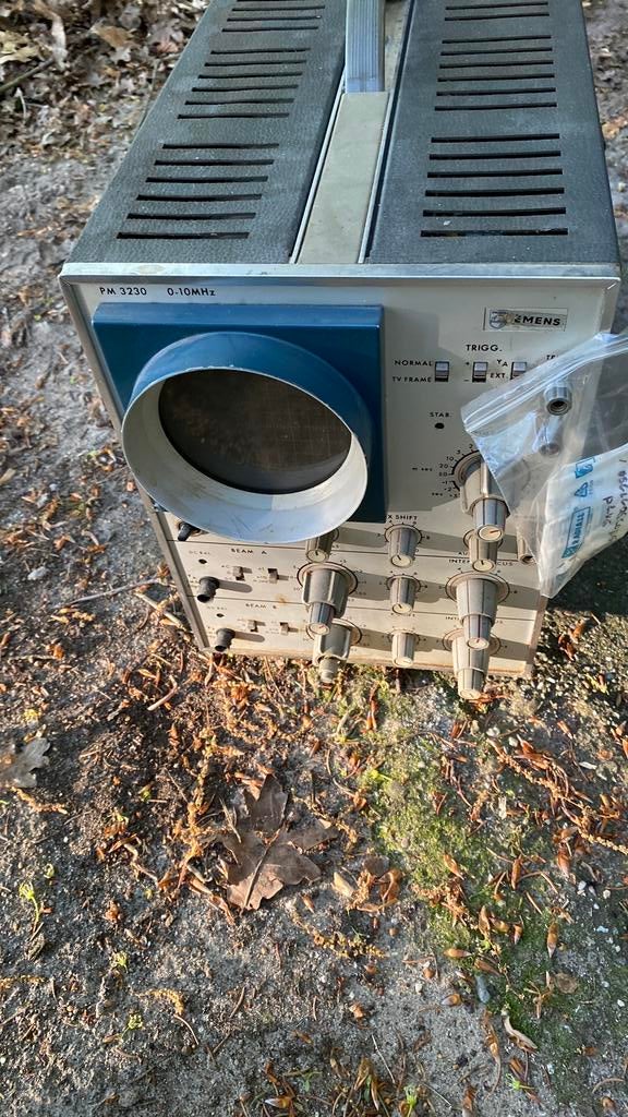 Philips PM 3230 Oscilloscoop 0-10MHz Vintage ?Testapparatuur, Antiek en Kunst, Antiek | Gereedschap en Instrumenten, Ophalen of Verzenden