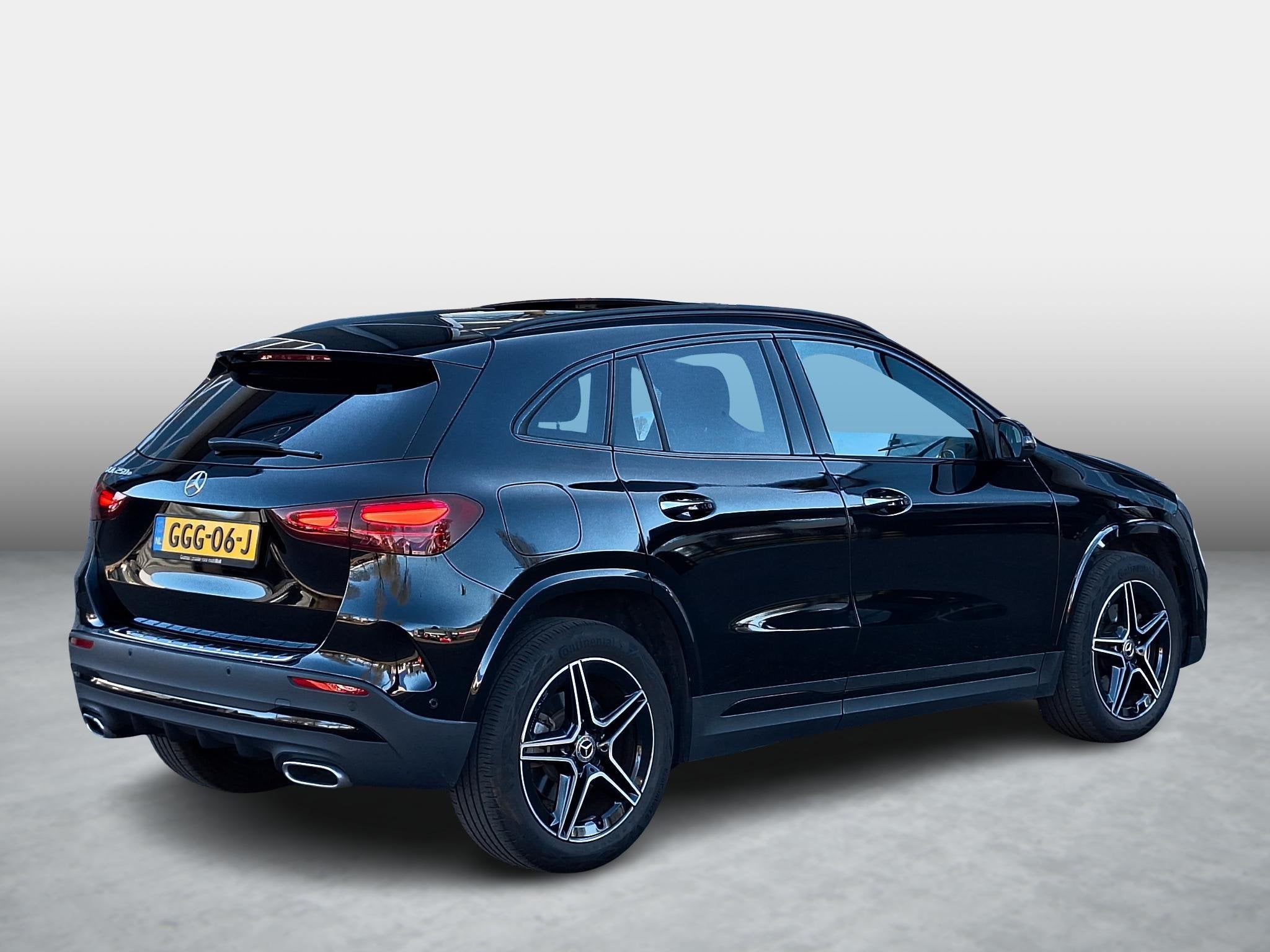 Mercedes-Benz GLA-klasse 250 e AMG Line | Panoramadak | Nigh, Auto's, Mercedes-Benz, 16 kWh, Zwart, Bedrijf, Hybride Elektrisch/Benzine