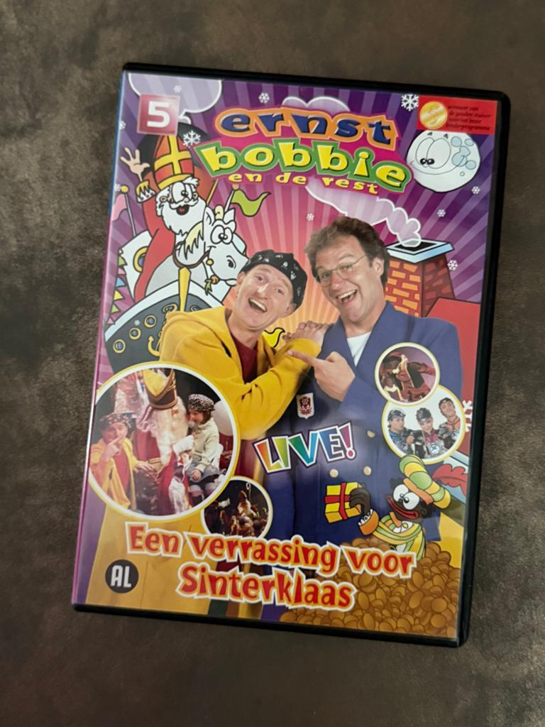 Ernst, Bobbie en de rest - Een verrassing voor Sinterklaas, Gebruikt, Alle leeftijden, Overige genres, Ophalen of Verzenden