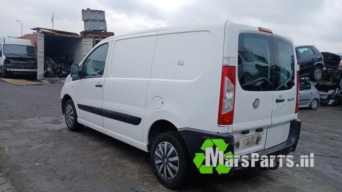 Kokerbalk links van een Fiat Scudo, Gebruikt, -, -, Ophalen of Verzenden