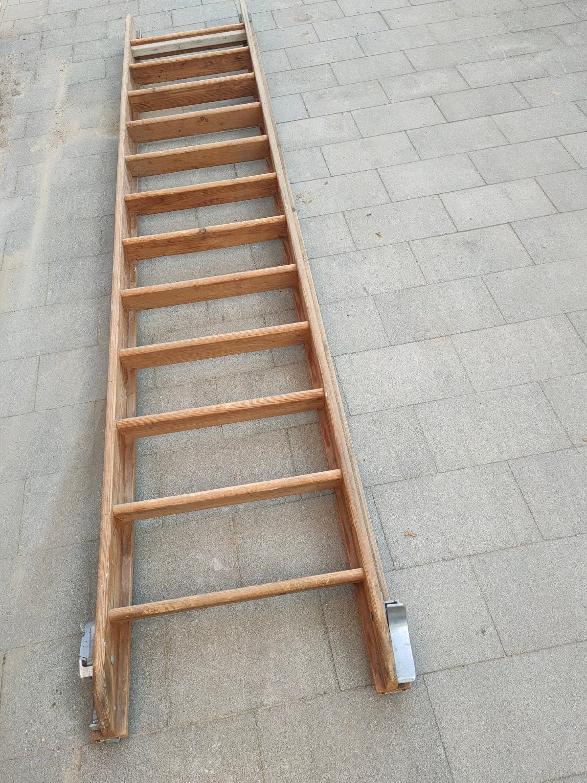 Trapladder 2.95m - Gratis af te halen in Sittard, Doe-het-zelf en Verbouw, Ophalen, Gebruikt, Ladder, 2 tot 4 meter