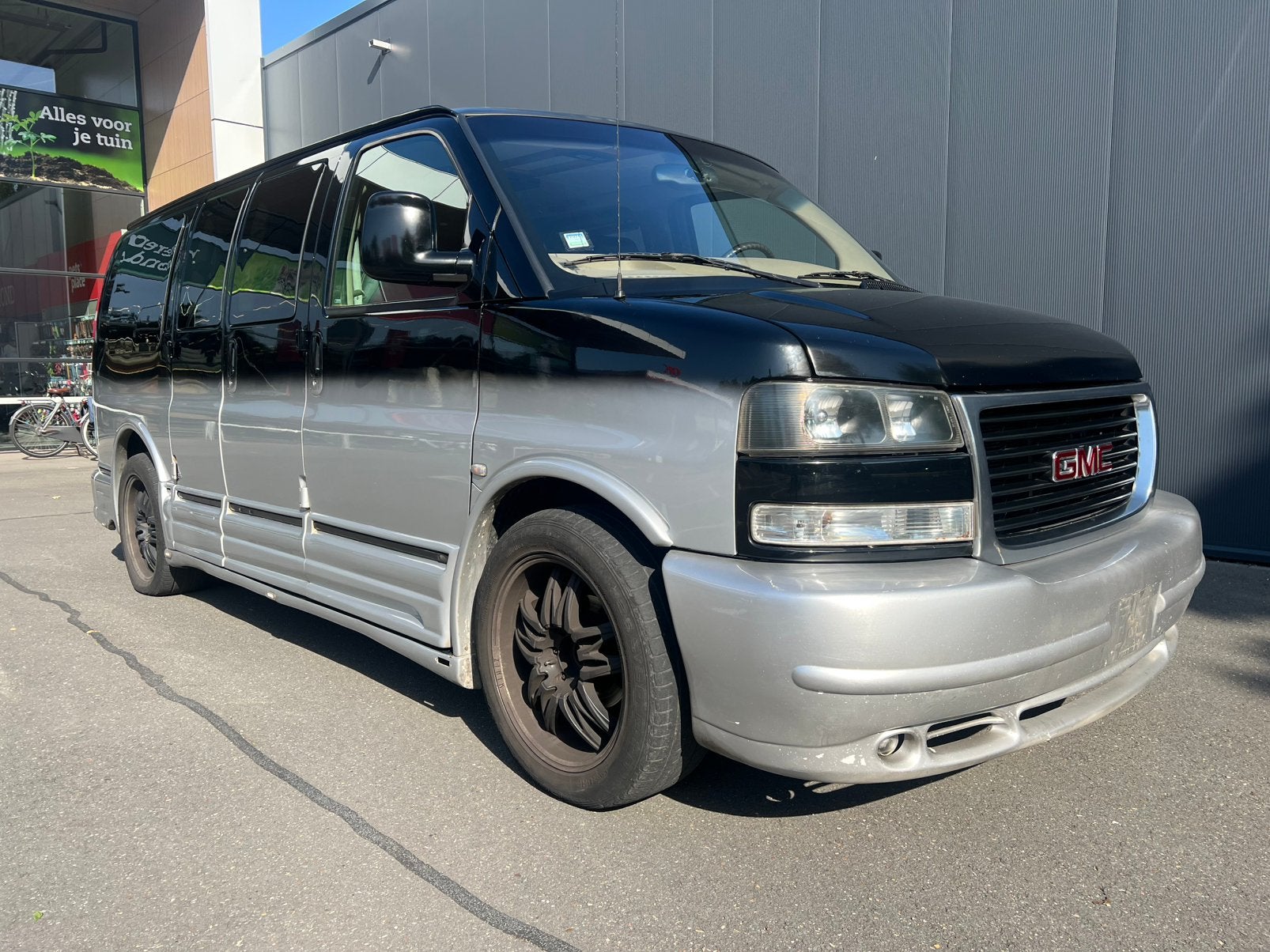 MEGA Dikke Chevrolet Express LOW TOP 2003 GMC Savana LPG, Achterwielaandrijving, 2631 kg, Leder, Particulier