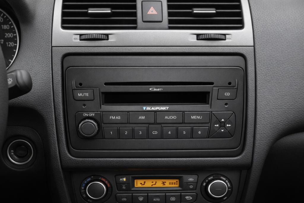 Fiat Panda Radio Origineel Blaupunkt MP3 - Zo goed als nieuw, Auto diversen, Autoradio's, ., Ophalen of Verzenden, Zo goed als nieuw