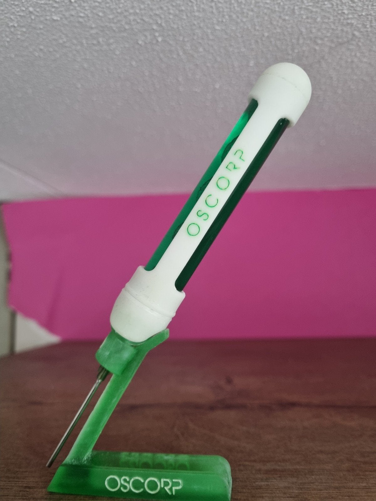 Marvel Spider-man Oscorp Green Goblin formula syringe, Ophalen of Verzenden, Superheld, Overige typen