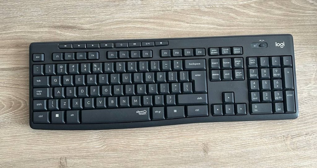 Logitech MK295 Silent Touch - Draadloze Muis en Toetsenbord, Computers en Software, Toetsenborden, Ophalen, Gebruikt, Toetsenbord en muis-set