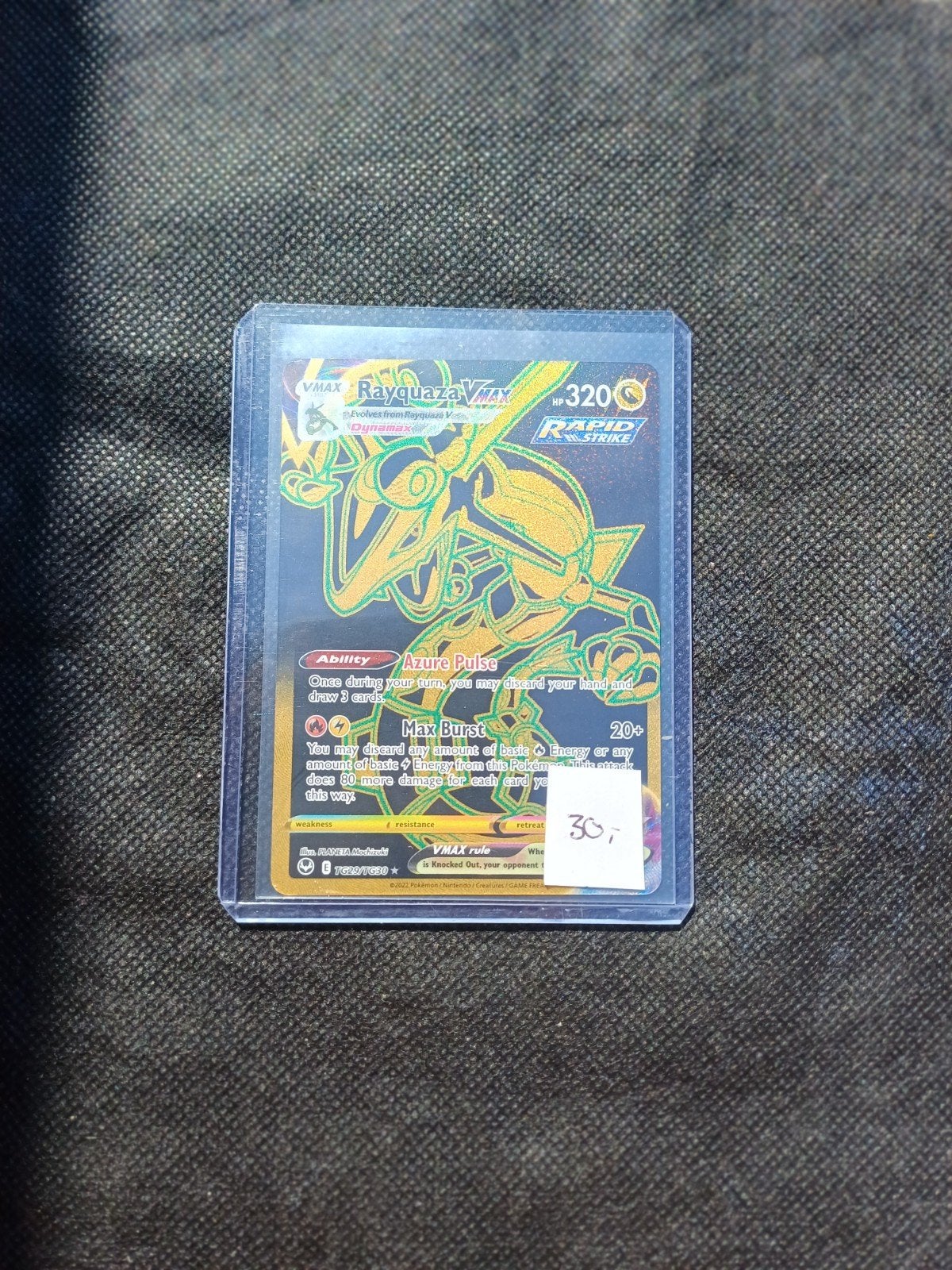 Pokémon Rayquaza VMAX Gold Kaart, Hobby en Vrije tijd, Verzamelkaartspellen | Pokémon, Ophalen of Verzenden, Zo goed als nieuw