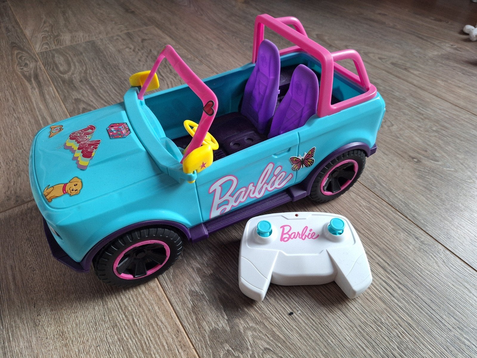 Barbie RC Jeep met Afstandsbediening - Zo goed als nieuw, Ophalen of Verzenden, Zo goed als nieuw, Afstandsbediening