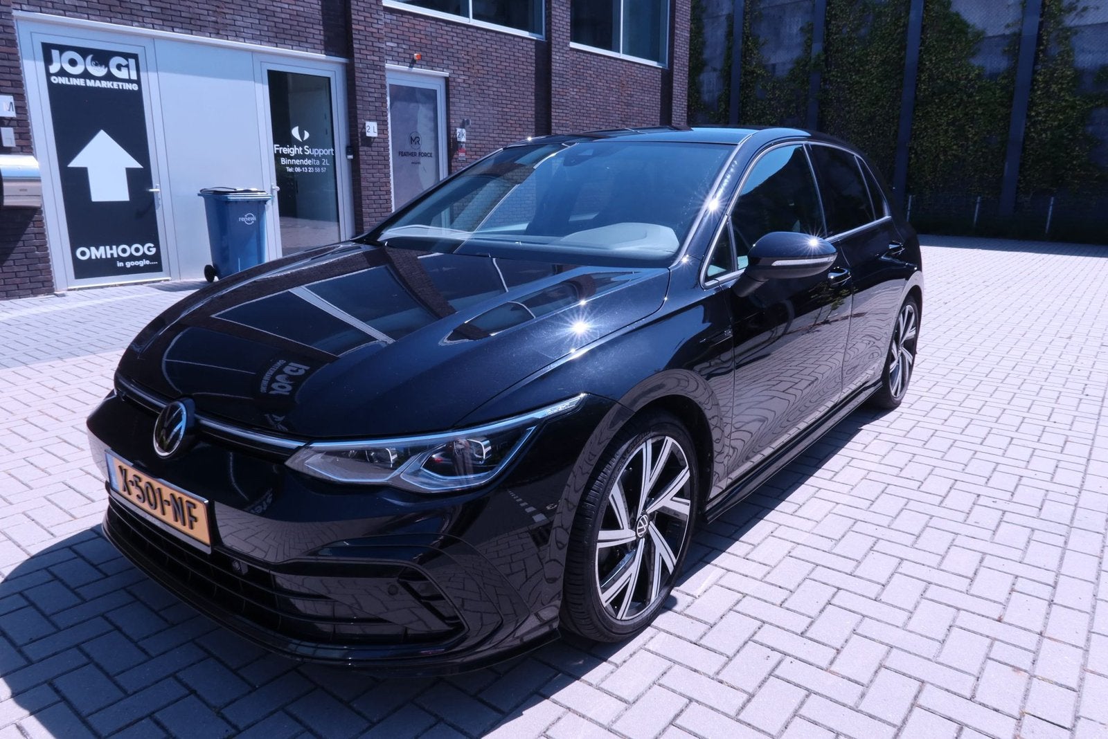 Volkswagen Golf 1.5 TS. R-LINE, fullopties pano BLACKONBLACK, Auto's, Volkswagen, 1498 cc, 680 kg, 4 cilinders, Zwart