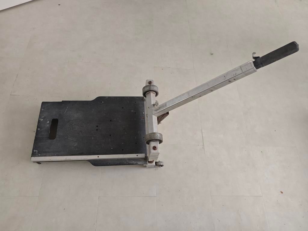 Bullet Tools laminaatknipper pvc plinten etc, Ophalen of Verzenden, Gebruikt, Overige typen, Bullet Tools