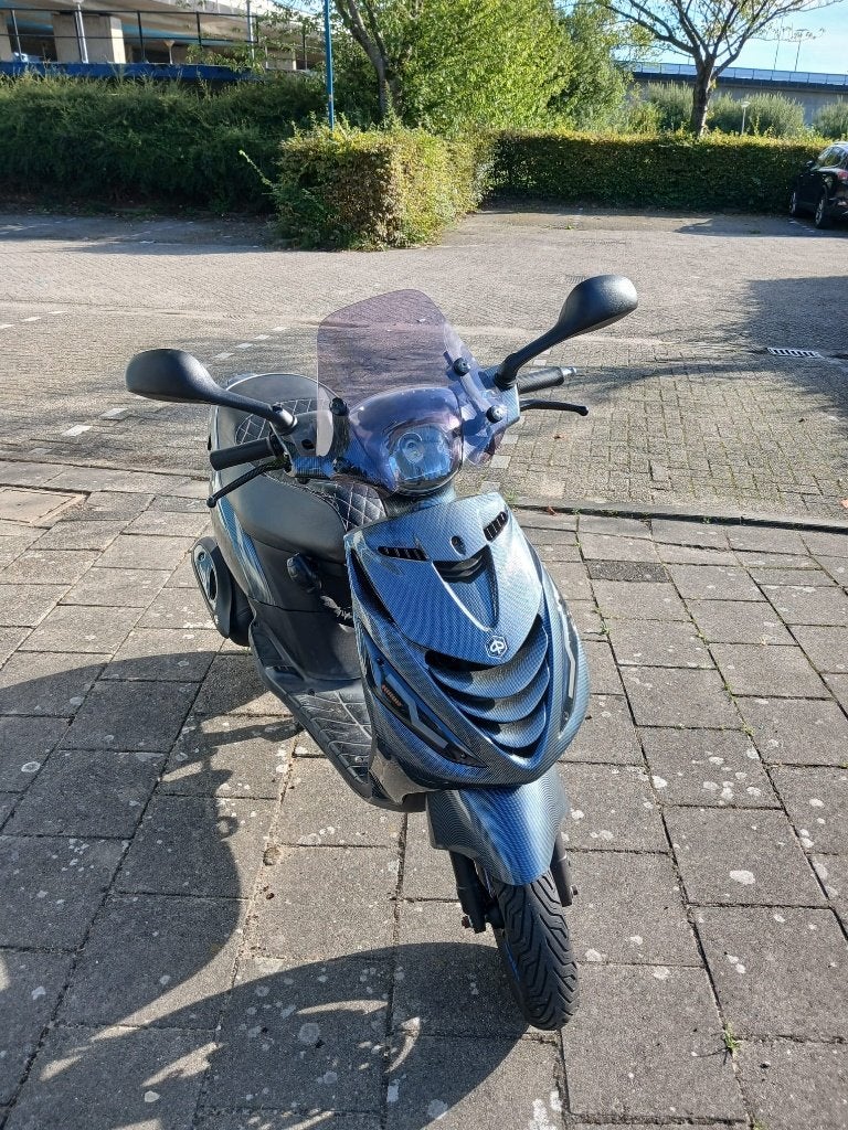 Piaggio Zip 2015 | 15.400 km | Start en rijdt goed | €1.250, Fietsen en Brommers, Ophalen, Gebruikt, Maximaal 45 km/u, Zip