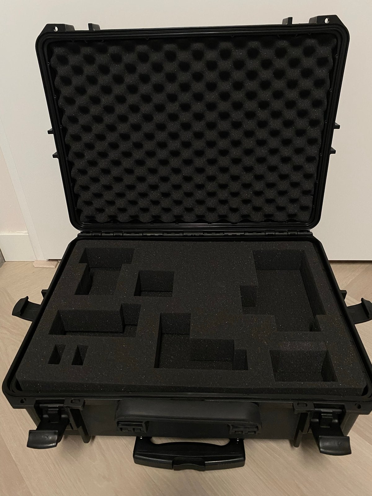 WCS Protection 505 STR / N Camera Koffer met Wieltjes, Ophalen of Verzenden, Zo goed als nieuw, Overige typen, Overige merken