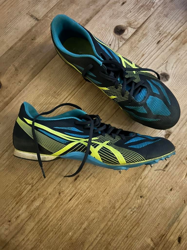 Asics spike hardloopschoenen, Sport en Fitness, Ophalen of Verzenden, Zo goed als nieuw, Hardloopschoenen, Asics