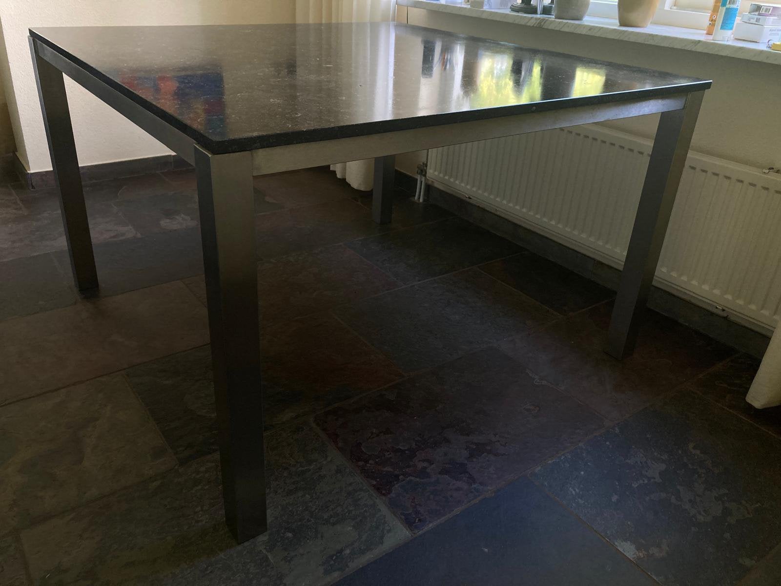 Vierkante eettafel met hardstenen blad, Ophalen, Vierkant