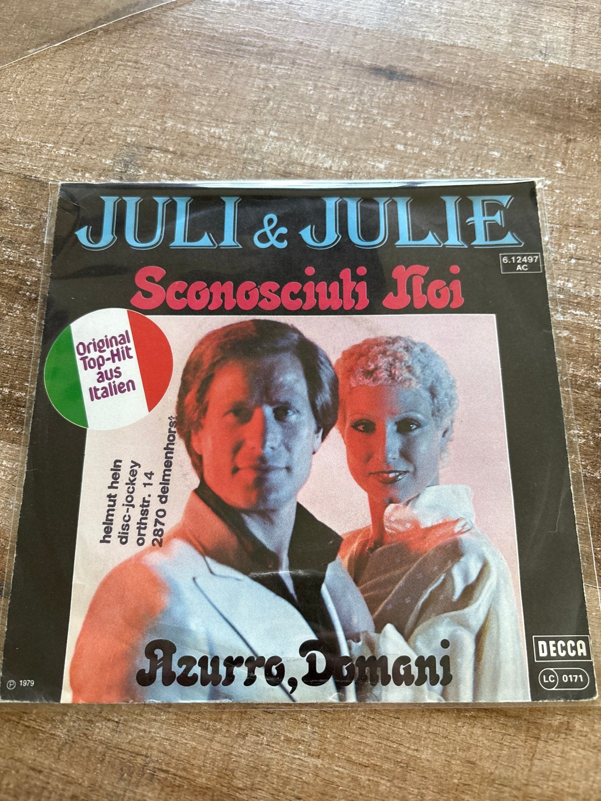 Juli & Julie - Sconosciuti Noi / Azzurro, Domani Single, Gebruikt, 7 inch, Ophalen of Verzenden, Pop