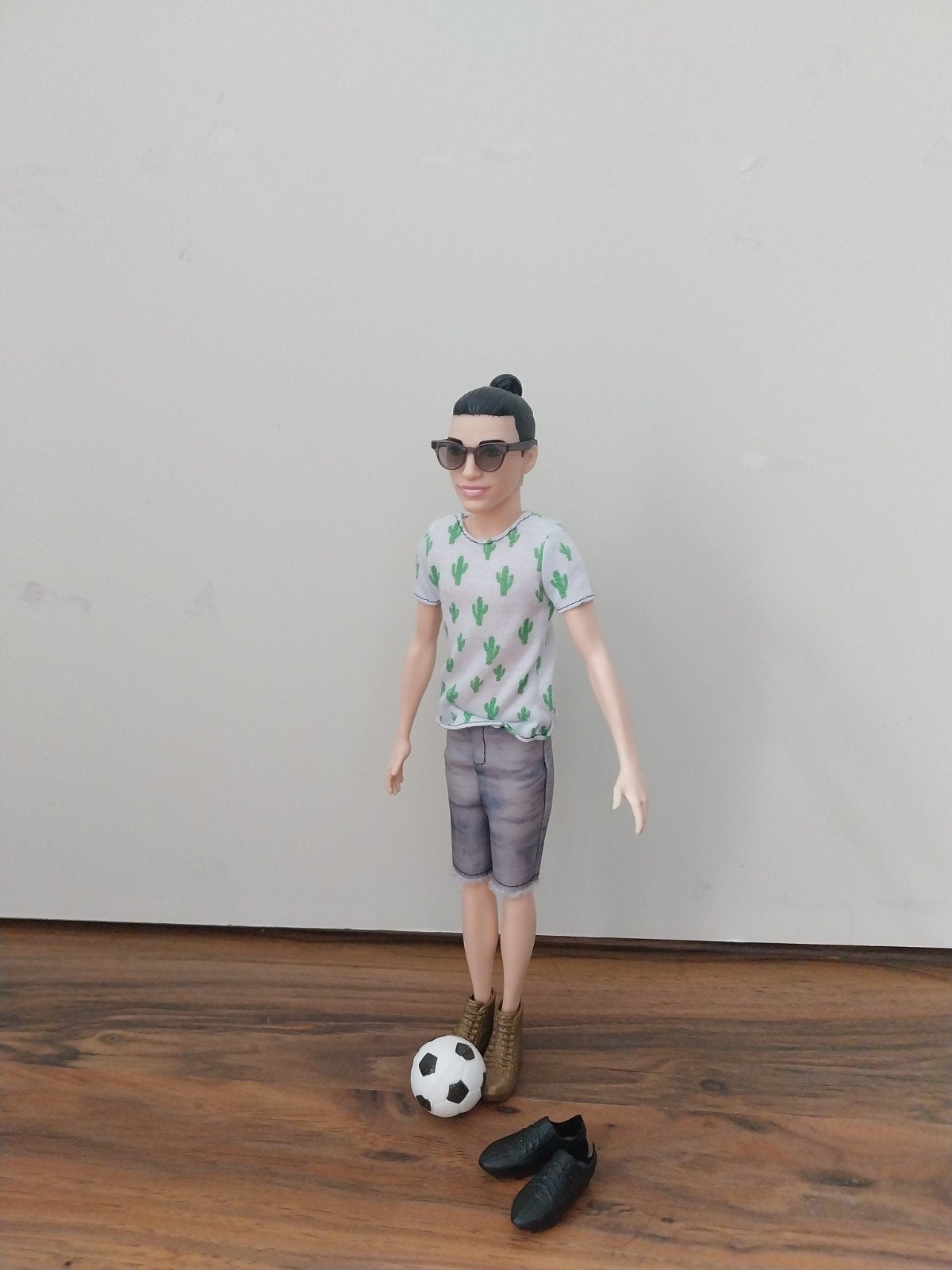 Barbie Ken pop met accessoires, Ophalen of Verzenden, Zo goed als nieuw, Barbie