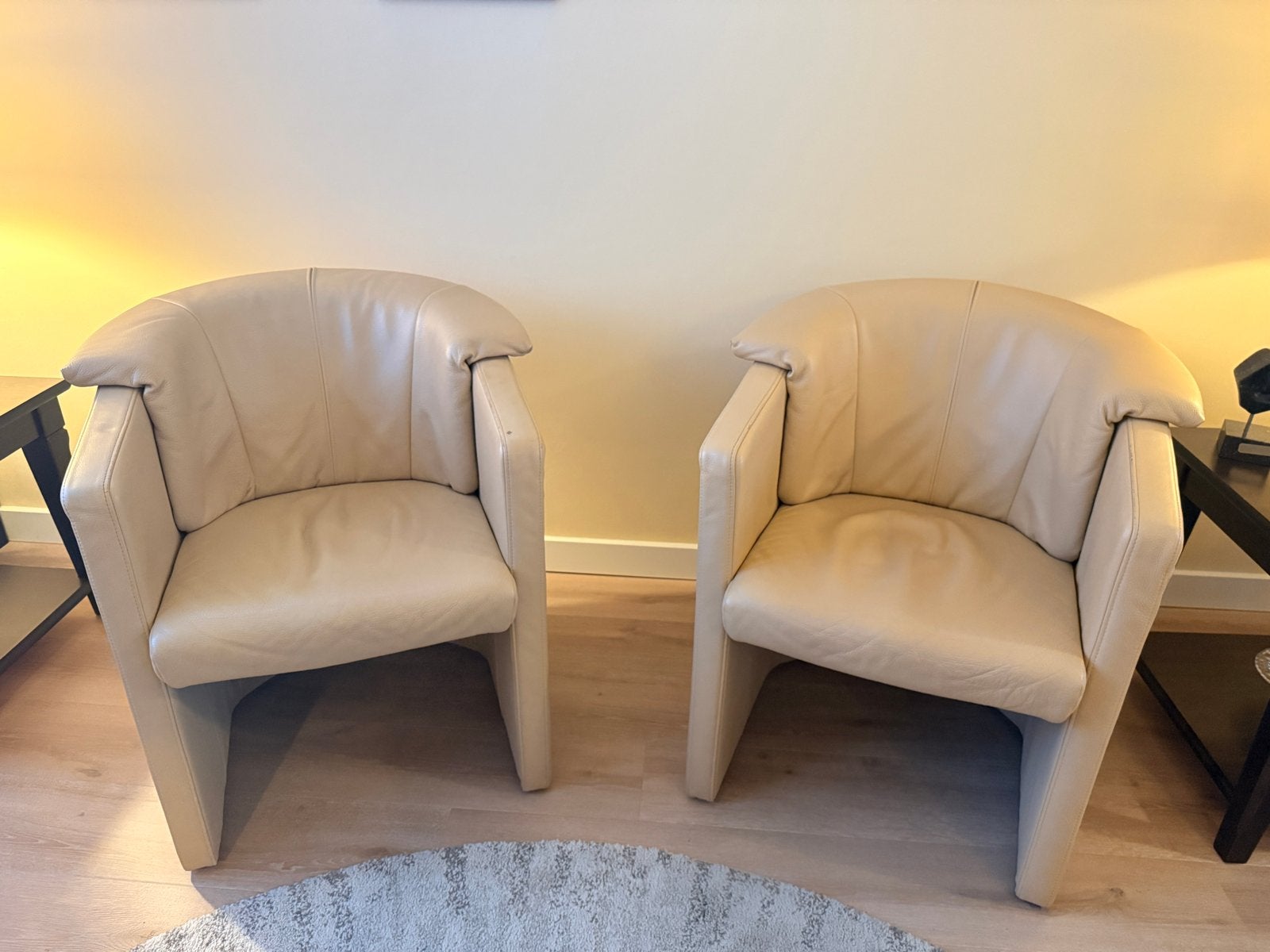 Set van 2 originele Rolf Benz leren fauteuils crème/beige, Ophalen, Gebruikt, Leer