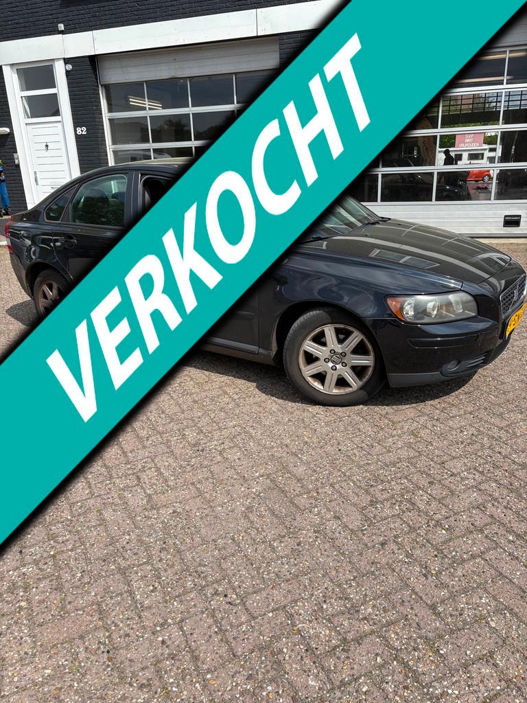 Volvo S40 1.8 Export! Olieverbruik!, Auto's, Voorwielaandrijving, Gebruikt, Zwart, 4 cilinders