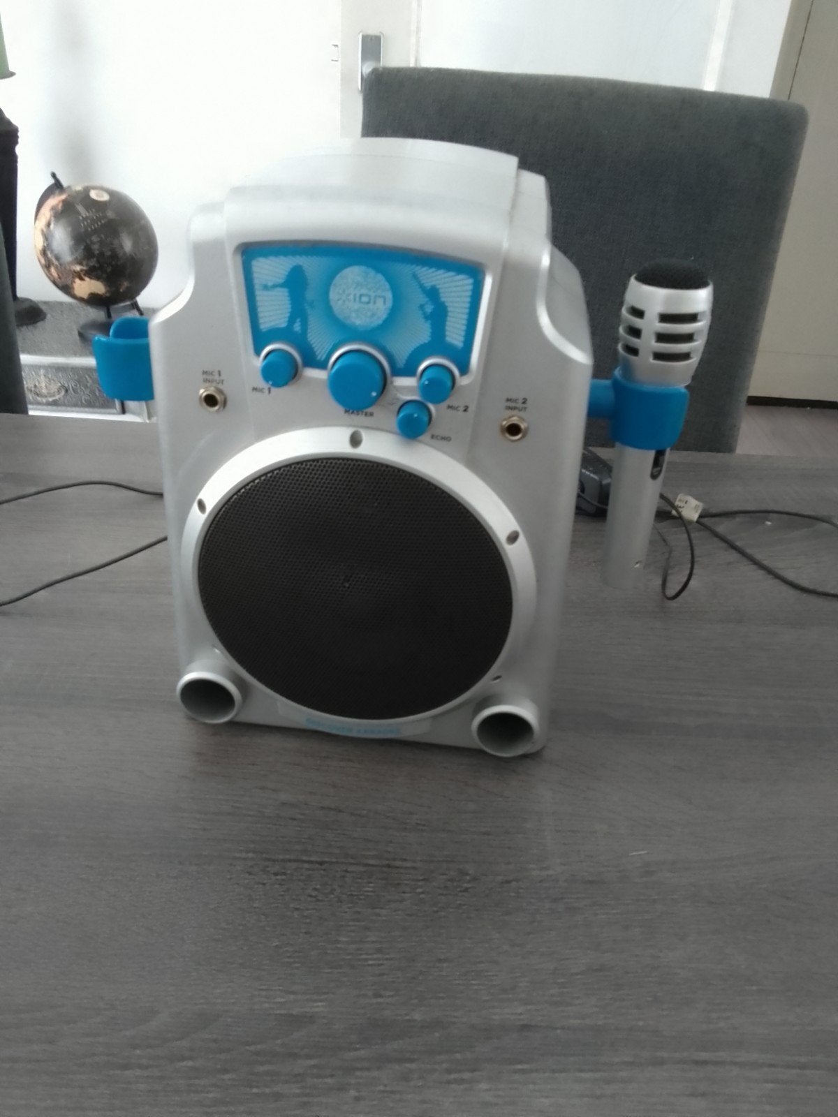 ION Discover Karaoke Machine met Microfoon, Ophalen, Complete set