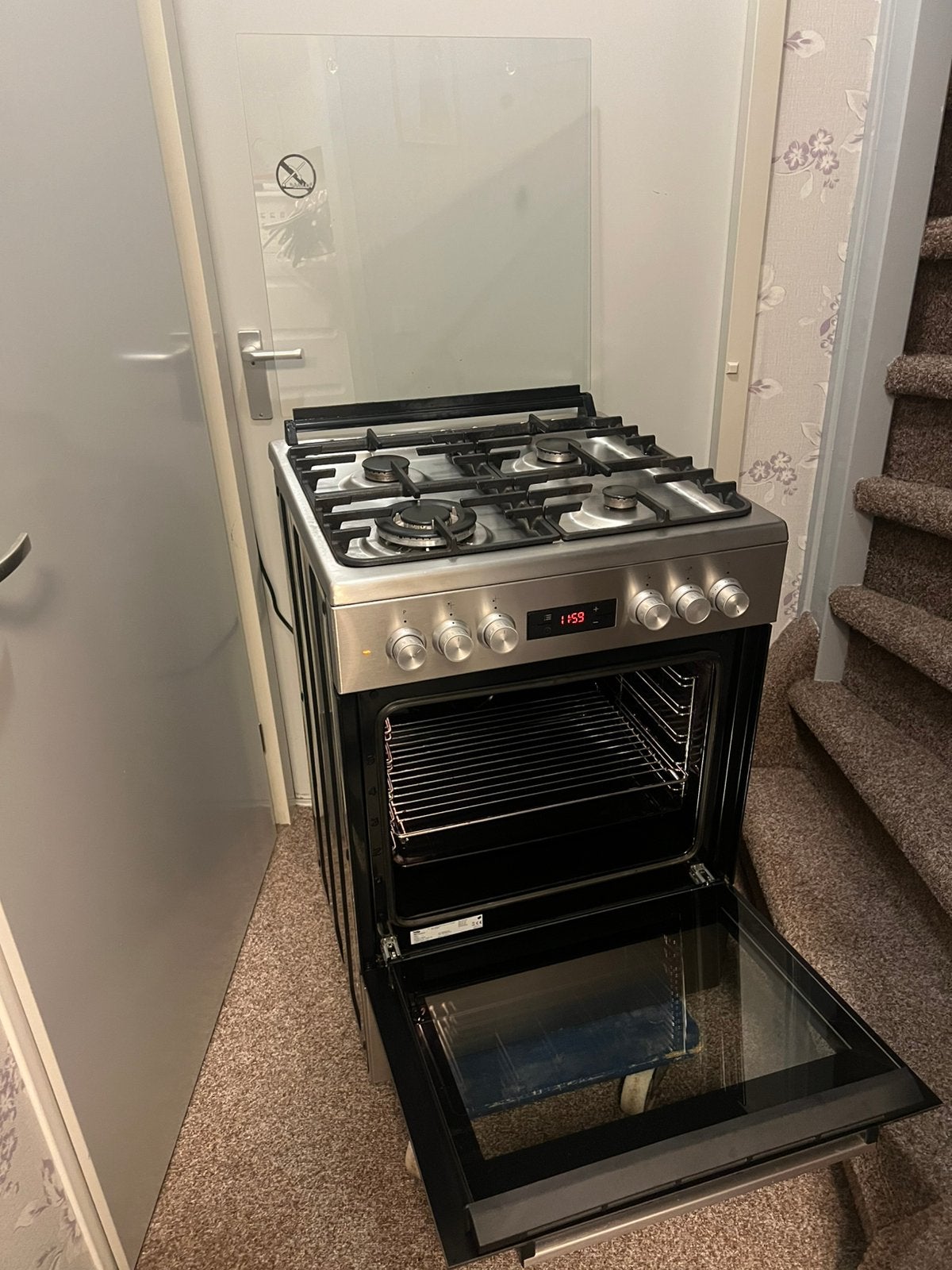 Te koop Beko RVS Gasfornuis met Hetelucht Oven - 60 cm breed, Witgoed en Apparatuur, Fornuizen, Ophalen, 4 kookzones, Zo goed als nieuw