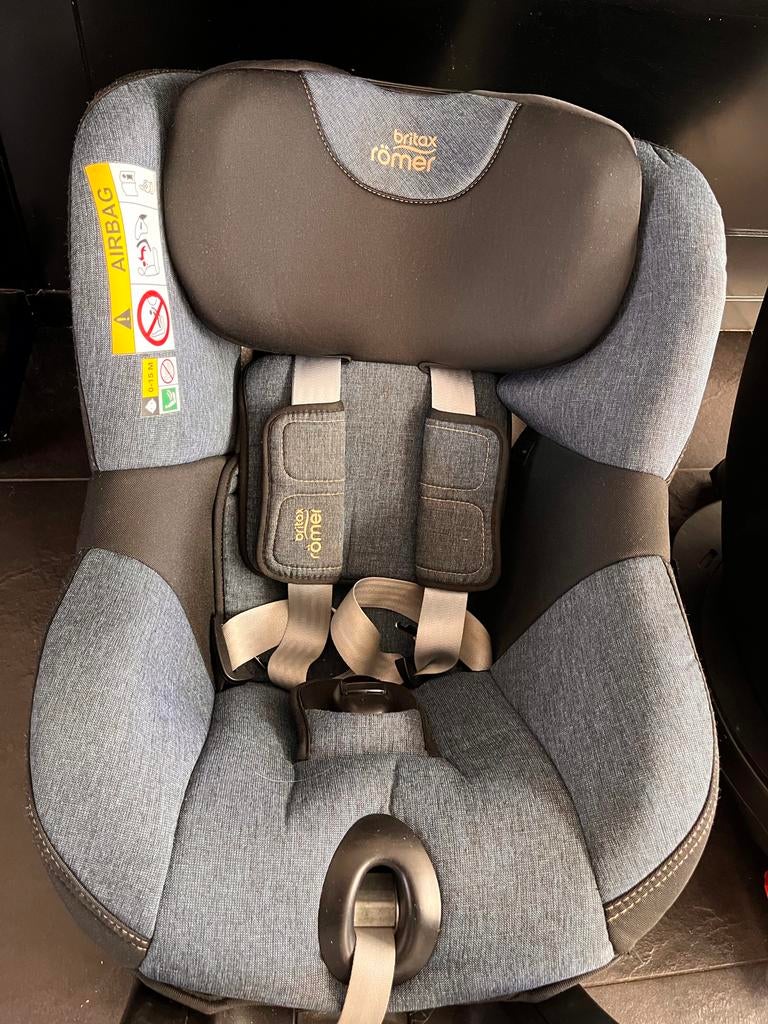 Twee Britax Römer Swingfix M I-size in perfecte staat, Ophalen, Zo goed als nieuw, Overige typen