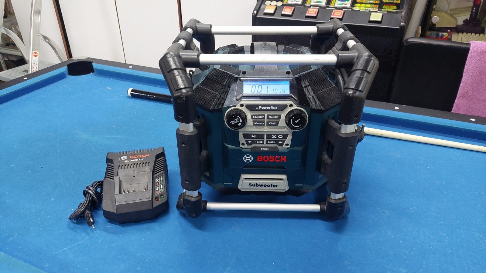 Bosch bouwradio, Ophalen, Zo goed als nieuw, Bouwradio