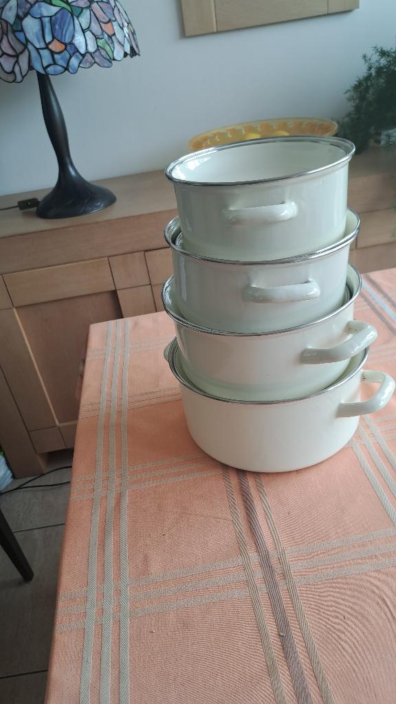 Pannenset 4 delig, Huis en Inrichting, Keuken | Potten en Pannen, Ophalen, Gebruikt, Overige materialen, Pannenset