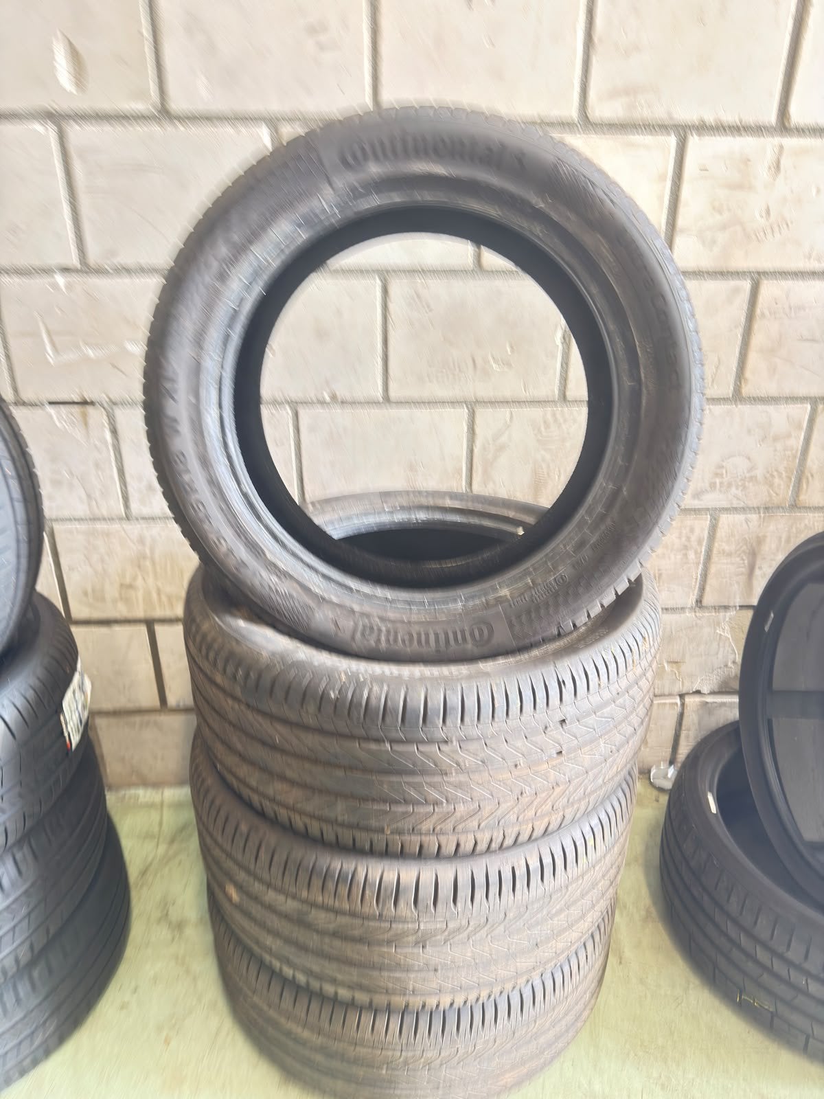 Continental 245/45R18, 18 inch, ., Ophalen of Verzenden, .