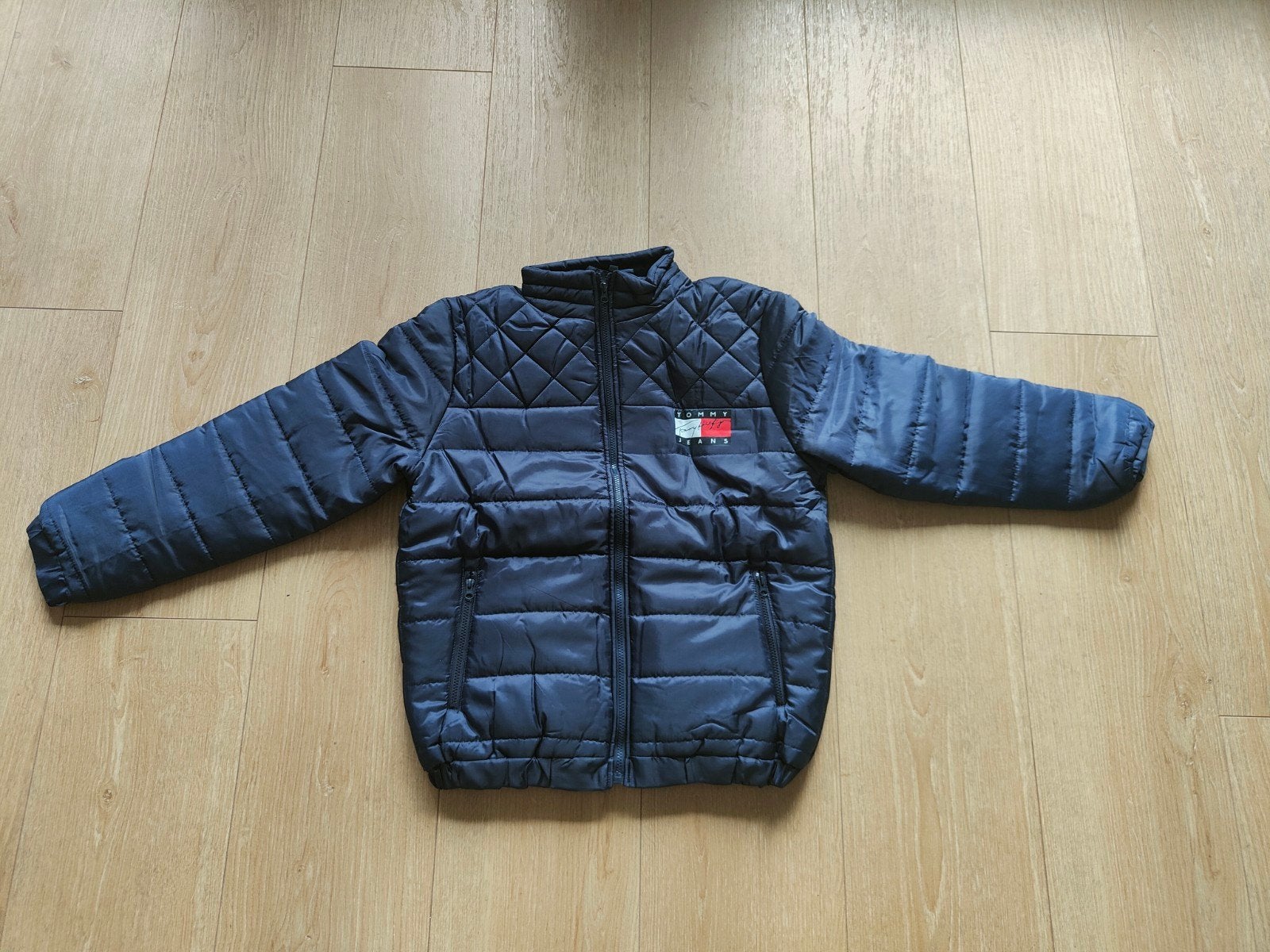 Winterjas/tussenjas. Maat M. Nieuw en ongedragen., Ophalen of Verzenden, Nieuw