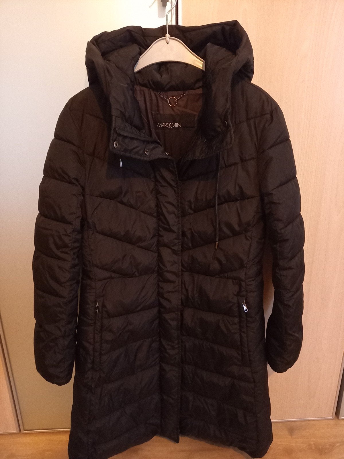 MARCCAIN Jas gewatteerd. Zwart.S., Kleding | Dames, Zwart, Ophalen of Verzenden, Zo goed als nieuw, Maat 36 (S)