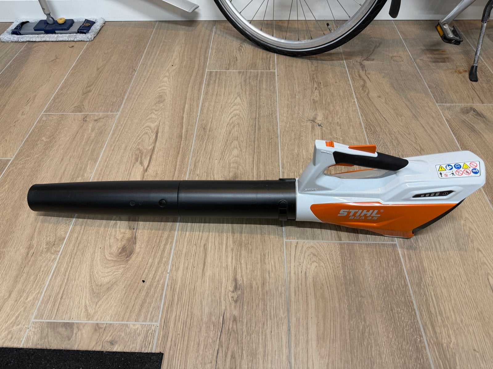 Stihl BGA 45 Accu Bladblazer - Zo goed als nieuw, Tuin en Terras, Bladblazers, Zo goed als nieuw, Handgedragen, Accu, Ophalen