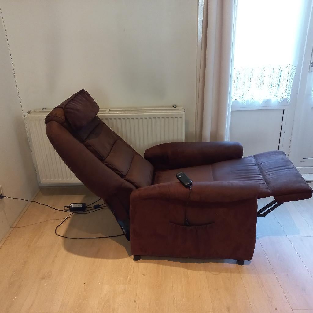 Elektrische Sta-op-stoel, Huis en Inrichting, Fauteuils, Ophalen, Gebruikt, Klassiek, 75 tot 100 cm