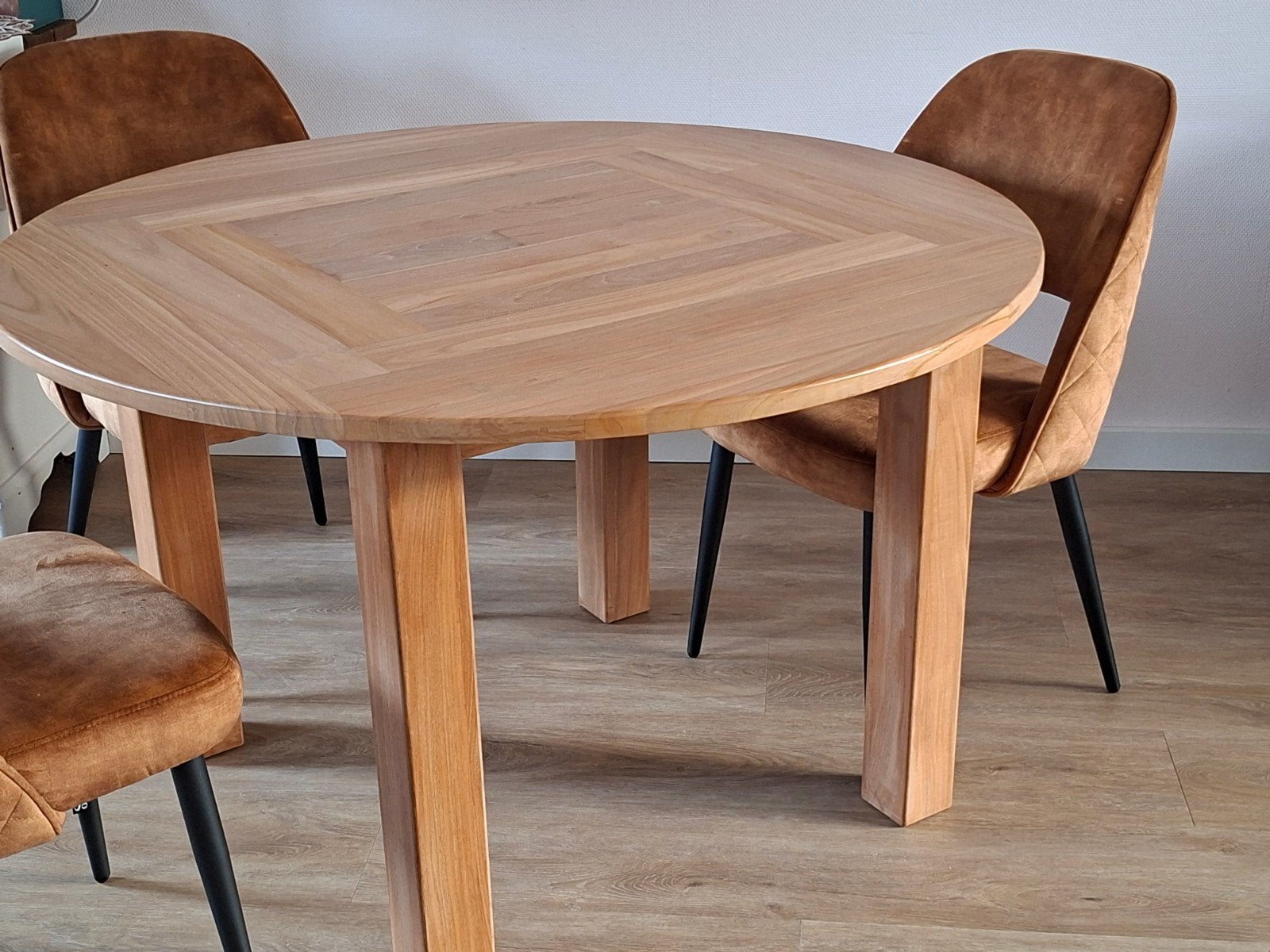 Teak houten ronde tafel - 125 cm doorsnee, Ophalen, Zo goed als nieuw, 100 tot 150 cm, 100 tot 150 cm