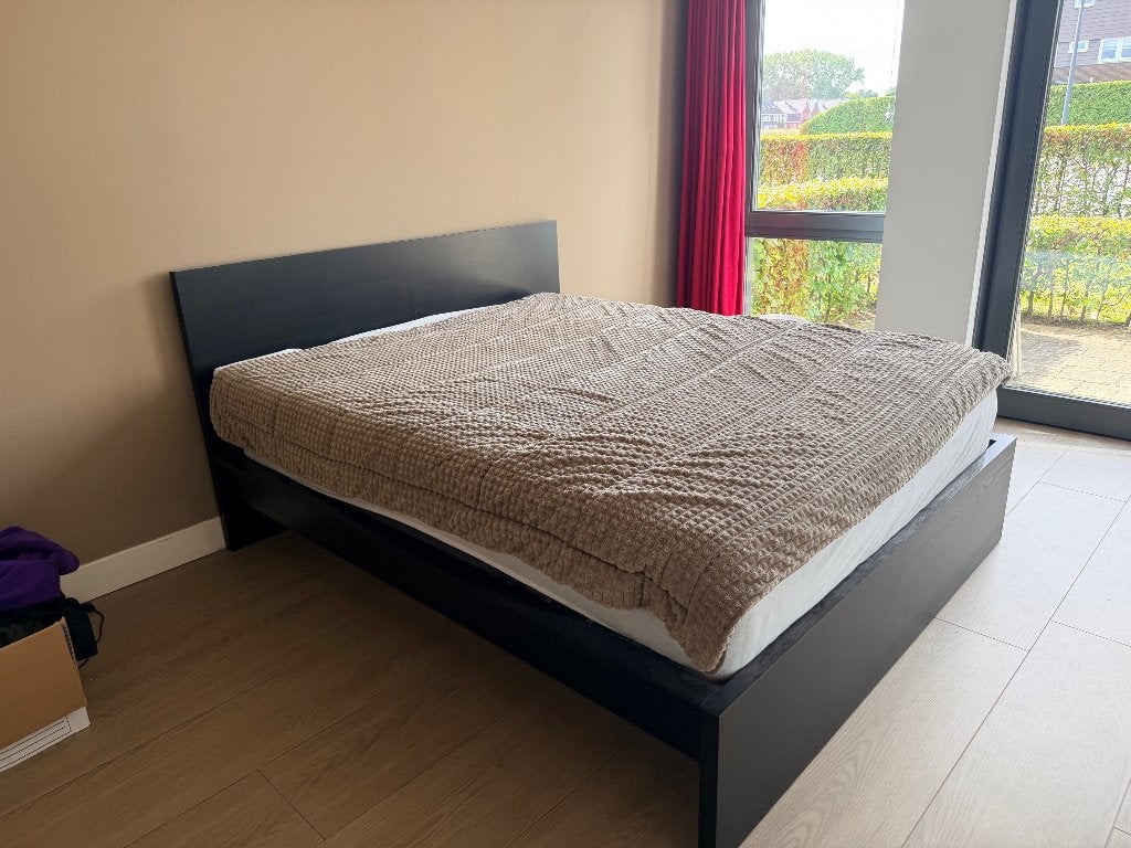BED te koop, prachtig bed van IKEA, Ophalen, Zwart, Tweepersoons, Zo goed als nieuw
