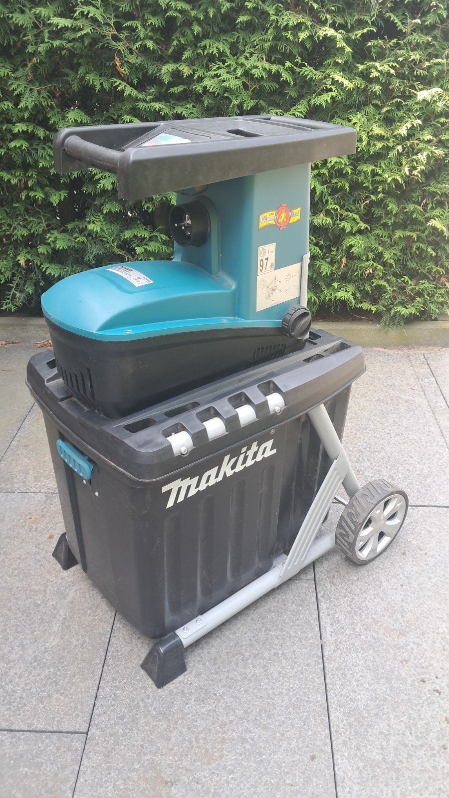 Makita Hakselaar, Ophalen, Zo goed als nieuw, Makita, Met opvangbak