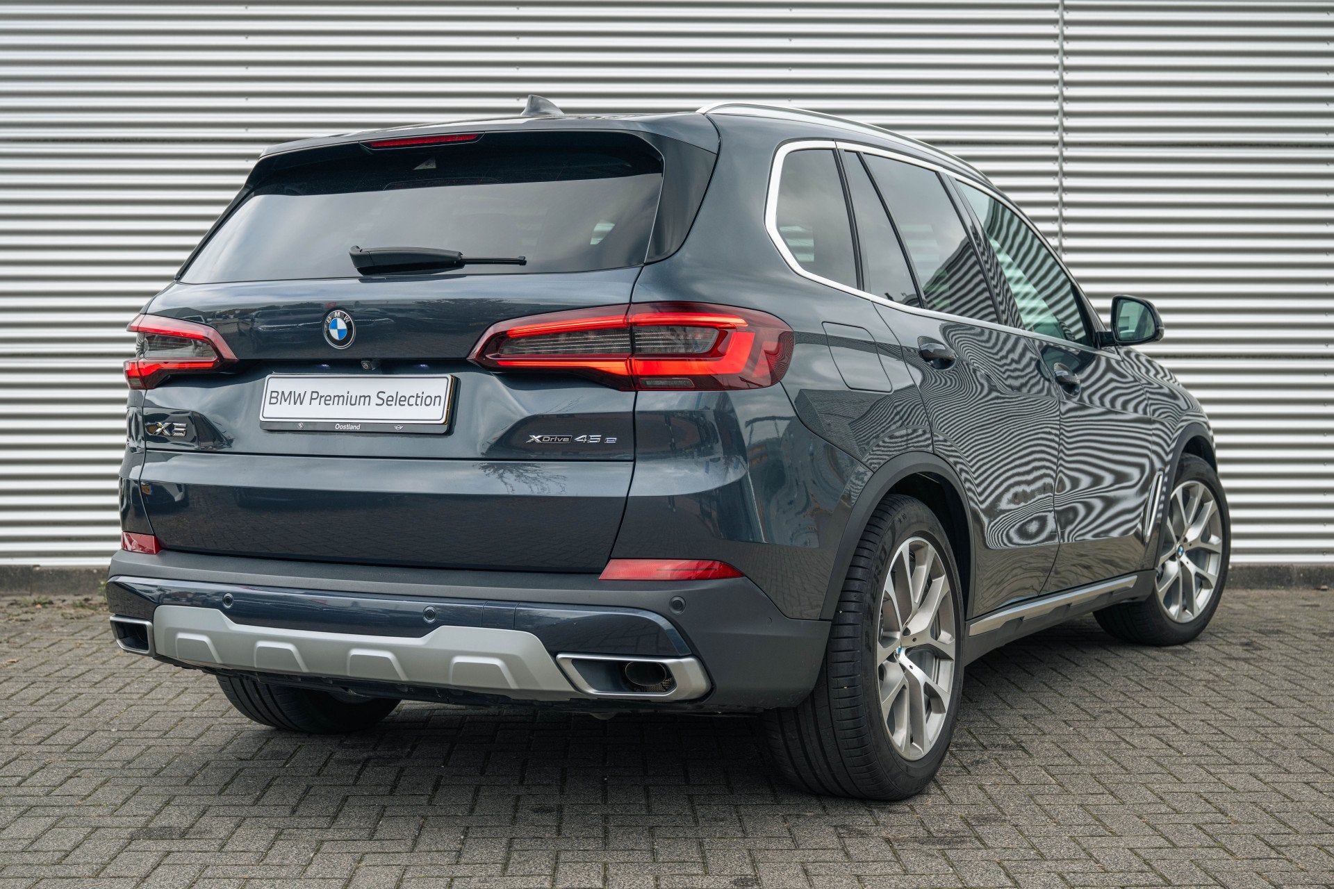 BMW X5 xDrive45e xLine Automaat / Panoramadak / Adaptief ond, Gebruikt, 394 pk, Met garantie (alle), Vierwielaandrijving