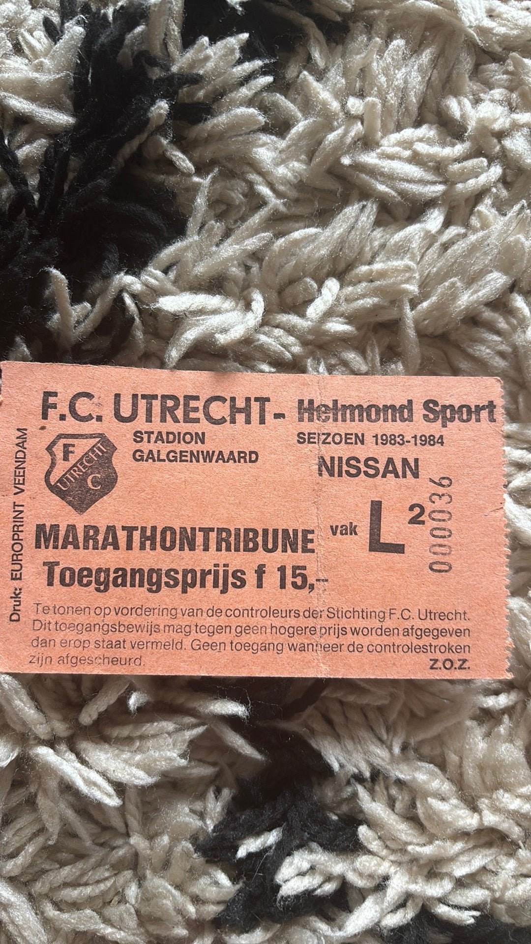 Oud stadionticket fc utrecht helmond sport 1983-1984, Ophalen of Verzenden, Zo goed als nieuw, F.C. Utrecht, Boek of Tijdschrift