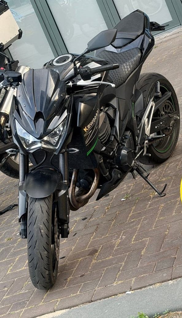 Kawasaki Z800 - Naked Bike Akrapovic 33.000 km, 4 cilinders, Motorrijbewijs A, Gebruikt, Particulier