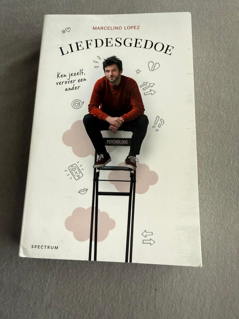 Liefdesgedoe- Marcelino Lopez, Ophalen of Verzenden, Zo goed als nieuw
