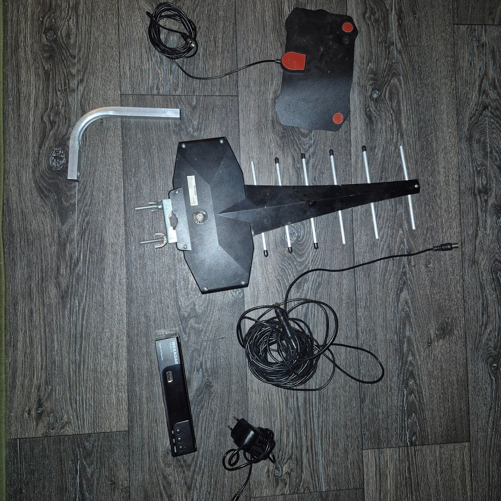 DVB-T2 decoder HD644 met externe en interne antenne, Audio, Tv en Foto, Decoders en Harddiskrecorders, Ophalen of Verzenden