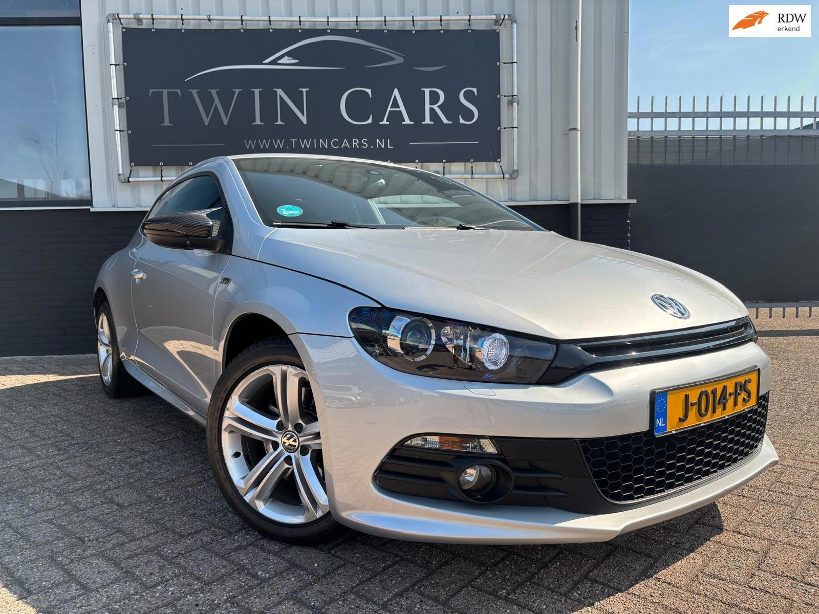 Volkswagen Scirocco 1.4 TSI R-Line Dsg Xenon, Auto's, Volkswagen, Euro 5, Automatische klimaatregeling, Gebruikt, Zwart