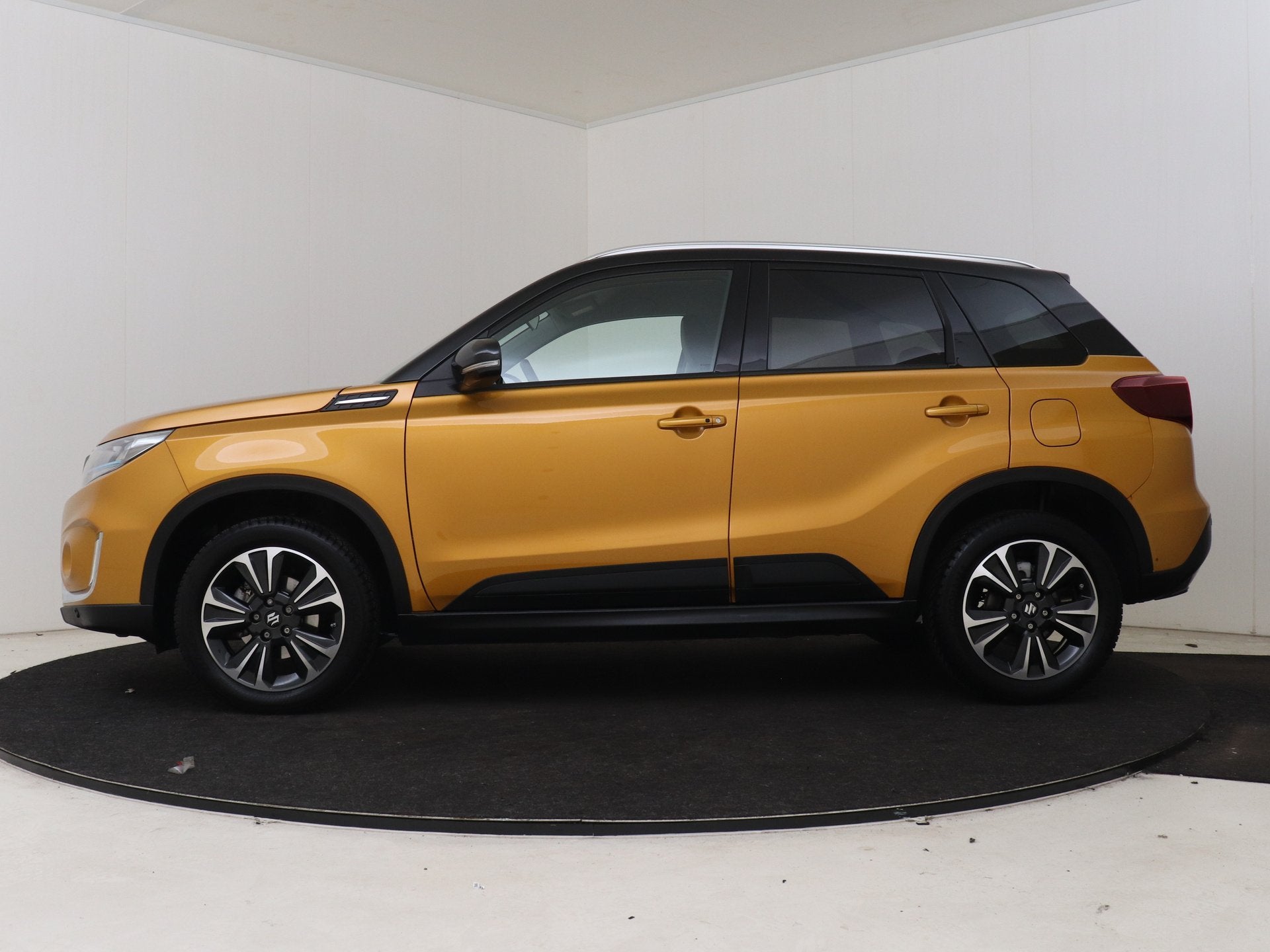 Suzuki Vitara 1.4 Boosterjet Style Smart Hybrid | Dodehoek d, Auto's, Gebruikt, Bedrijf, Handgeschakeld, 19 km/l
