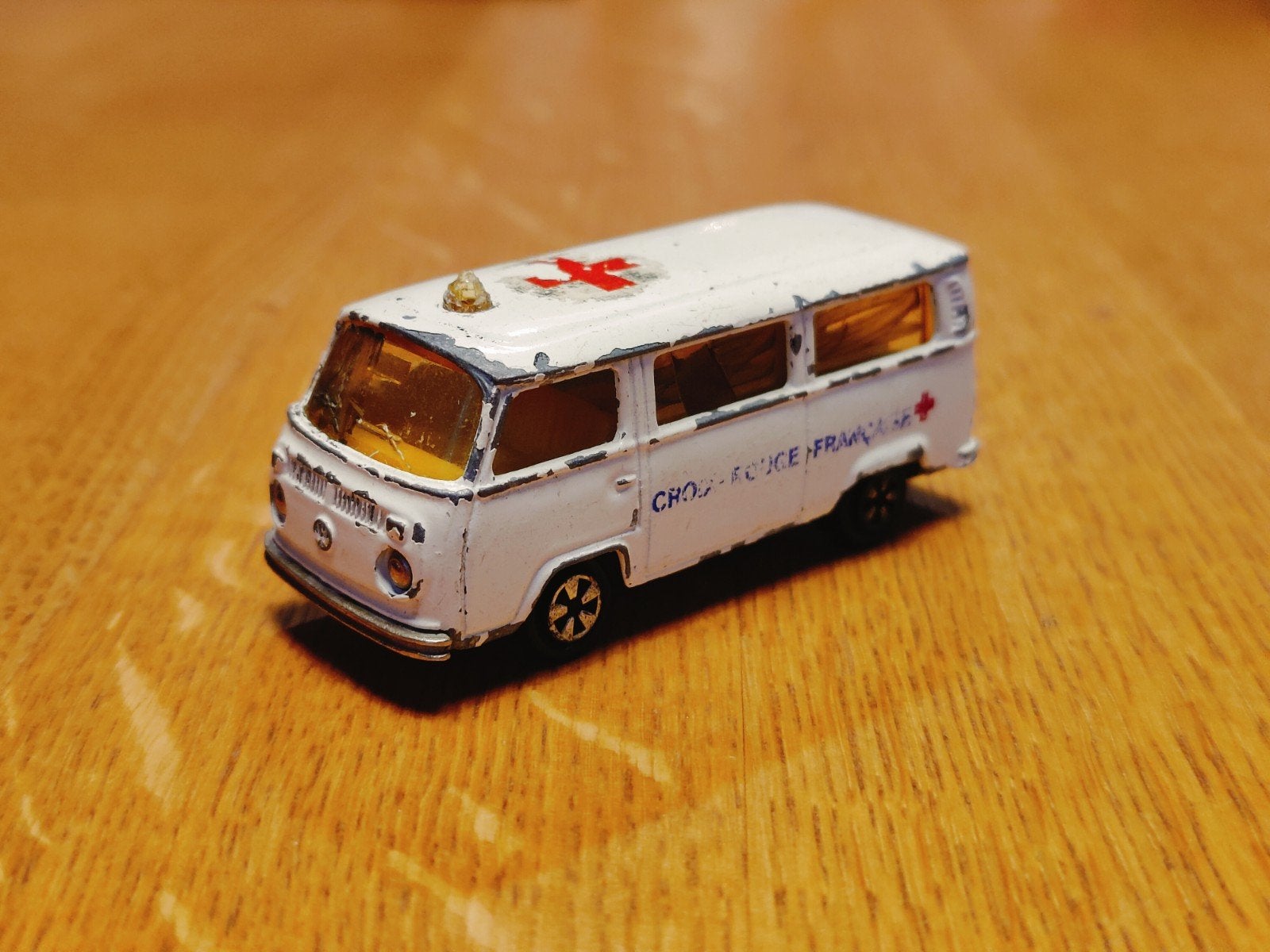 Majorette VW T2 Bus AMBULANCE, Ophalen of Verzenden, Zo goed als nieuw, Auto