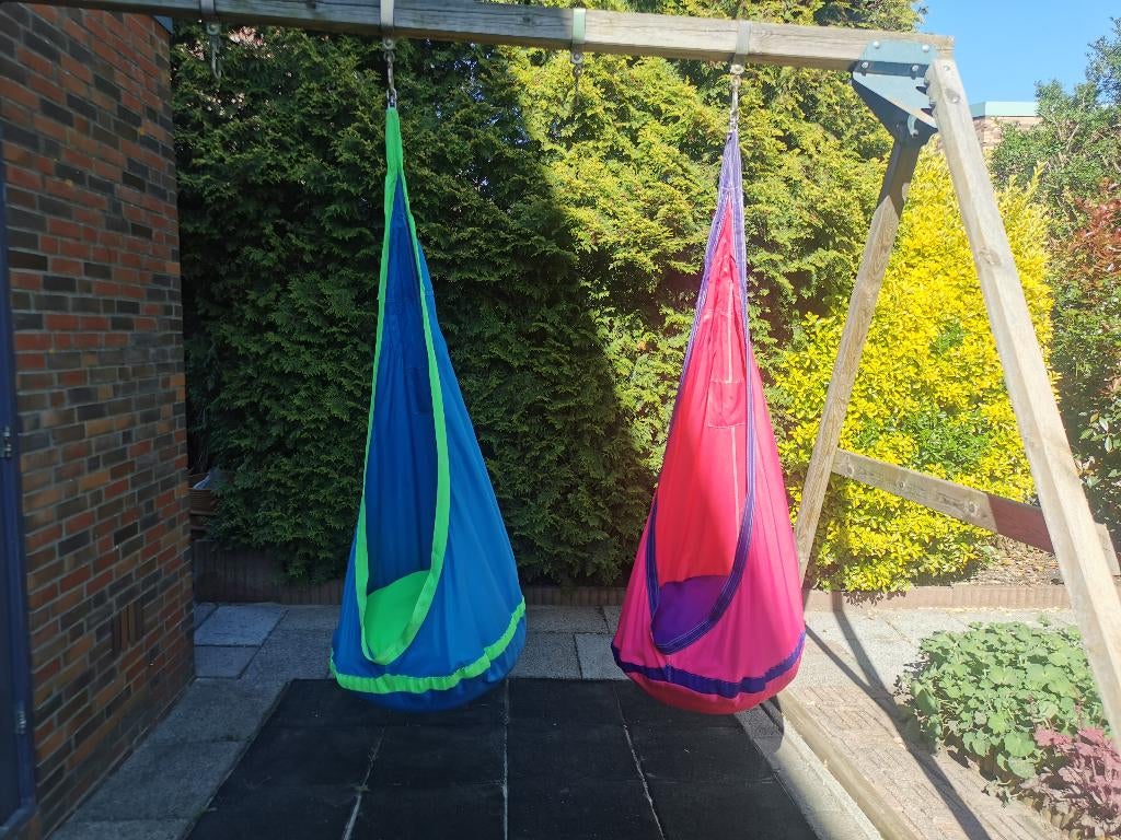 Hangstoel met zacht kussen voor kinderen, Ophalen, Zo goed als nieuw, Hangstoel